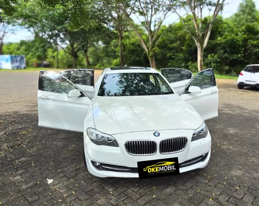 BMW 528i Sunroof 2013 White