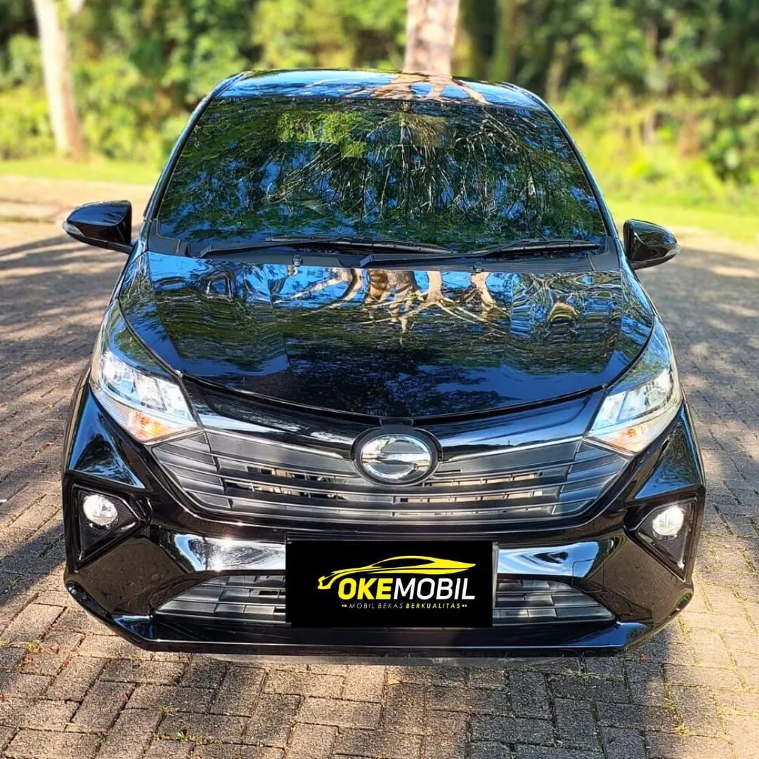 Daihatsu Sigra R MT Deluxe 2022 Hitam