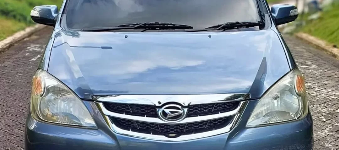 Daihatsu Xenia Deluxe 1.0 2009